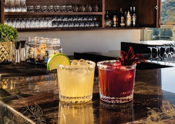Happy Hour at Kadun Hotel Boutique